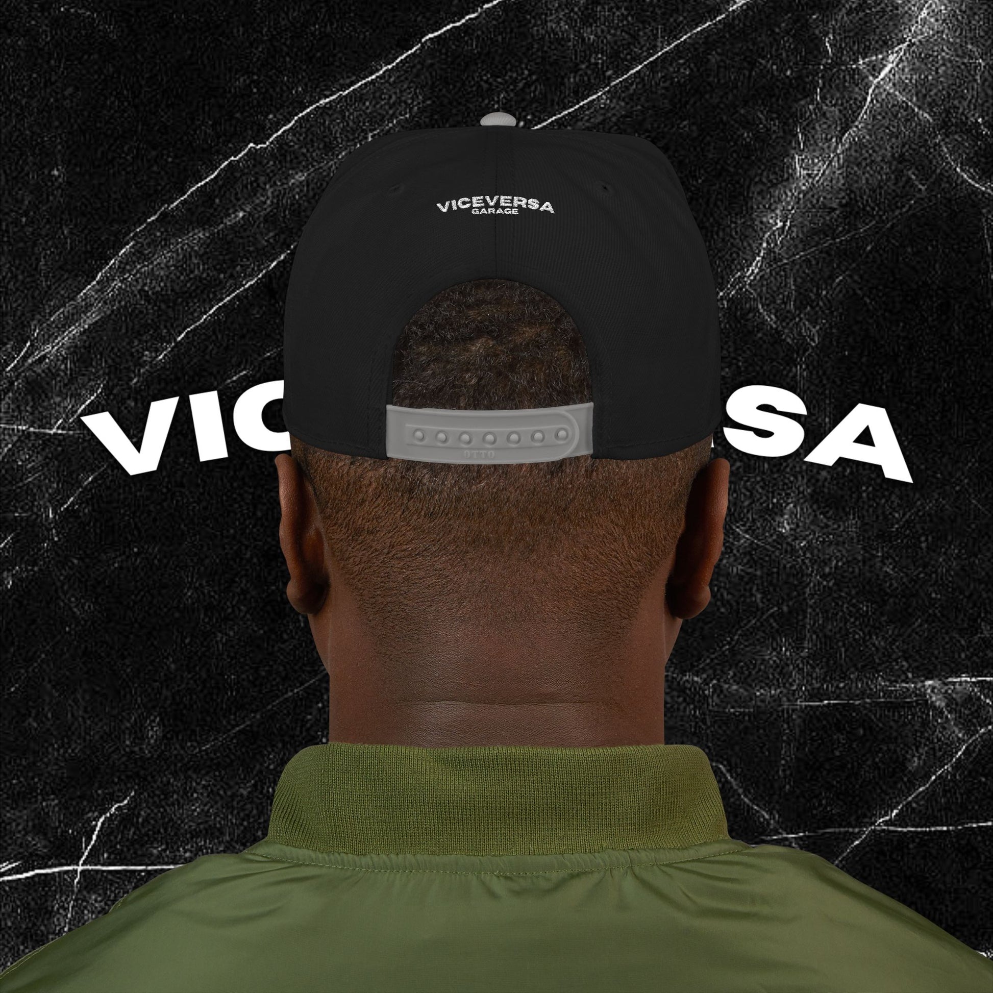 Embroidered Diamond Versa Snapback